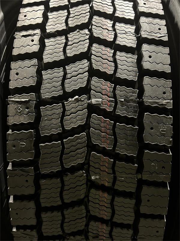 Malatesta Hot Retread Winter Drive